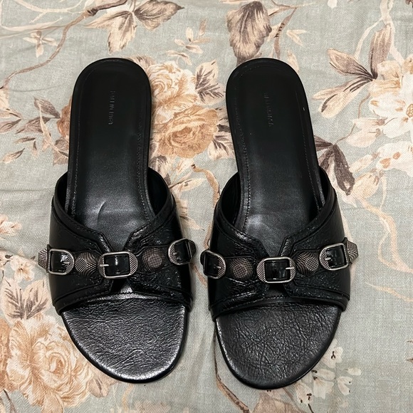 Authentic Balenciaga sandals - Picture 1 of 11
